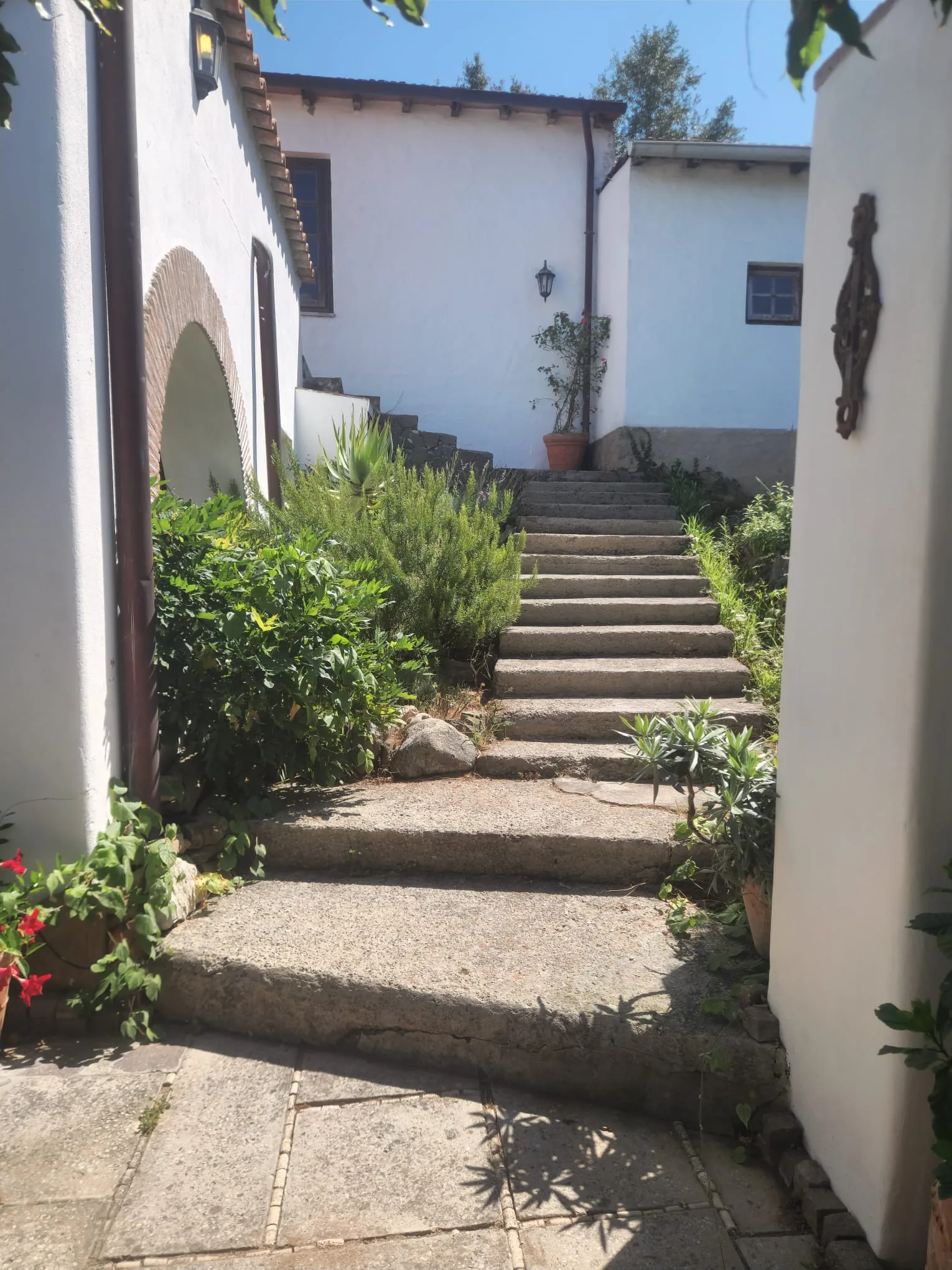 Weg zur oberen Terrasse